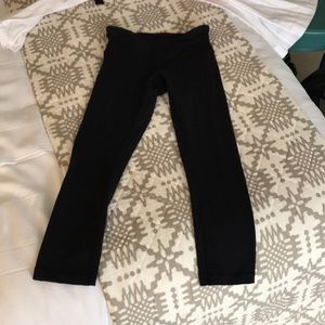 Lululemon “wunder under” crops